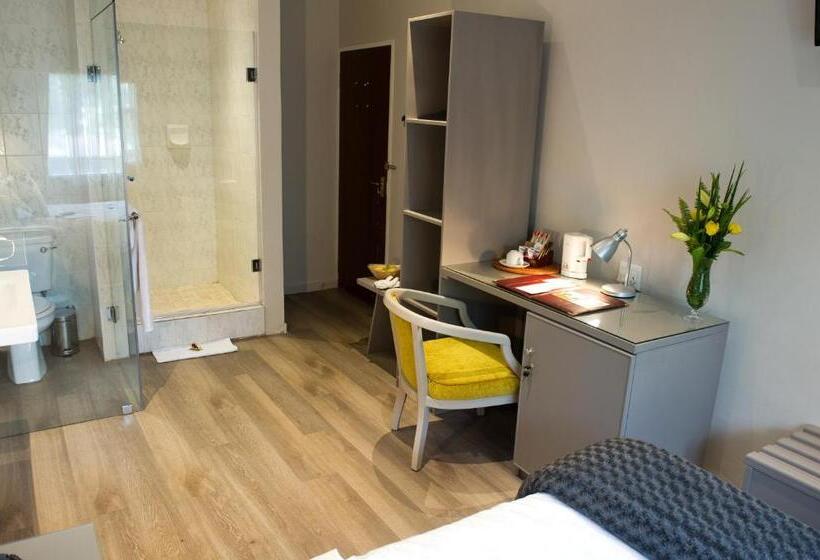 Quarto standart individual, Cedarwoods Of Sandton