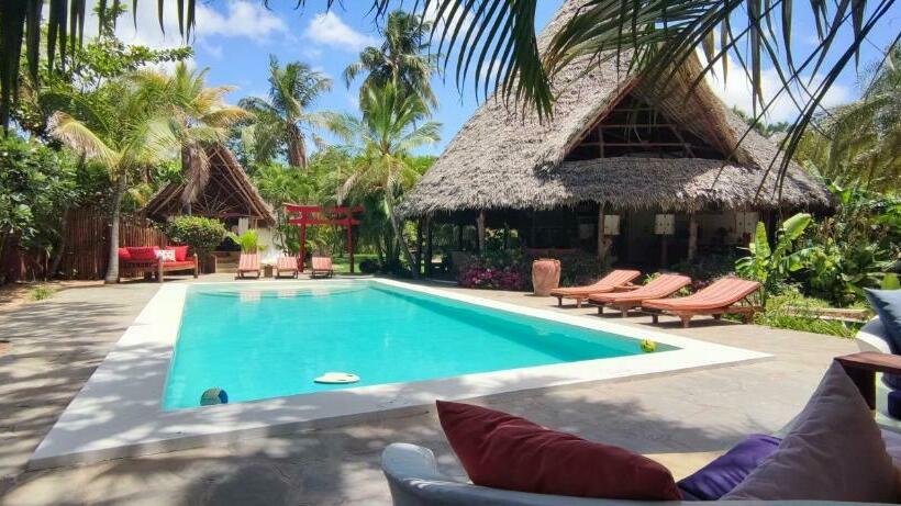 اتاق لوکس, Lions  Luxury Eco Resort & Spa