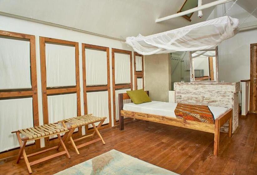 سوییت, Lions  Luxury Eco Resort & Spa