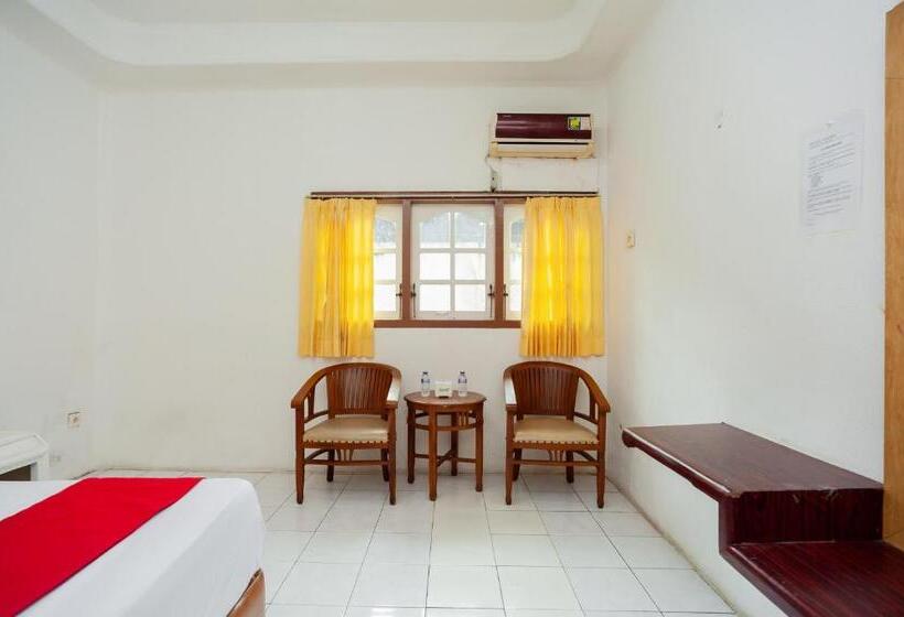Номер Economy, Reddoorz @ Jalan Jendral Sudirman Jambi 2