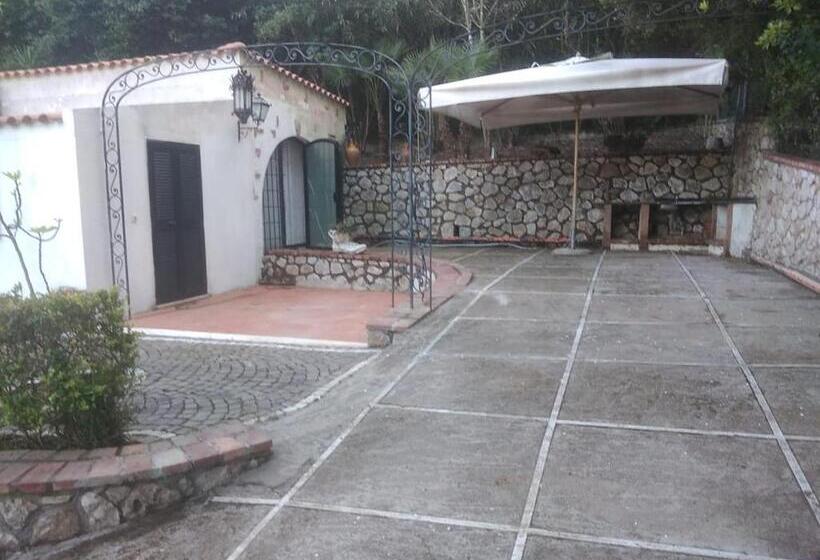 Бунгало Стандарт, Fondazione Villa Point Onlus