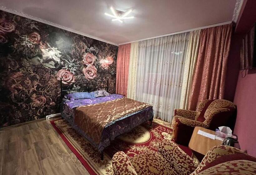 اتاق استاندارد, Golden Rose Room