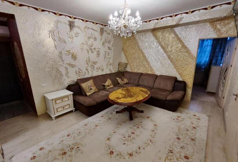 آپارتمان 2 خوابه, Golden Rose Room