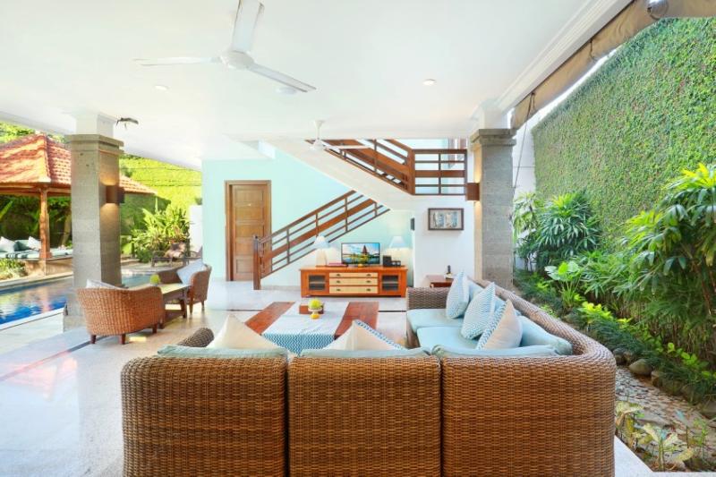 Вилла 3 Спальни с Бассейном, Kecapi Villa Seminyak By Ini Vie Hospitality
