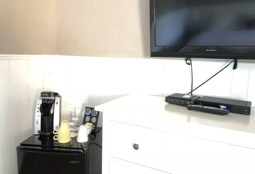 Номер Стандарт, Piccadilly Motel