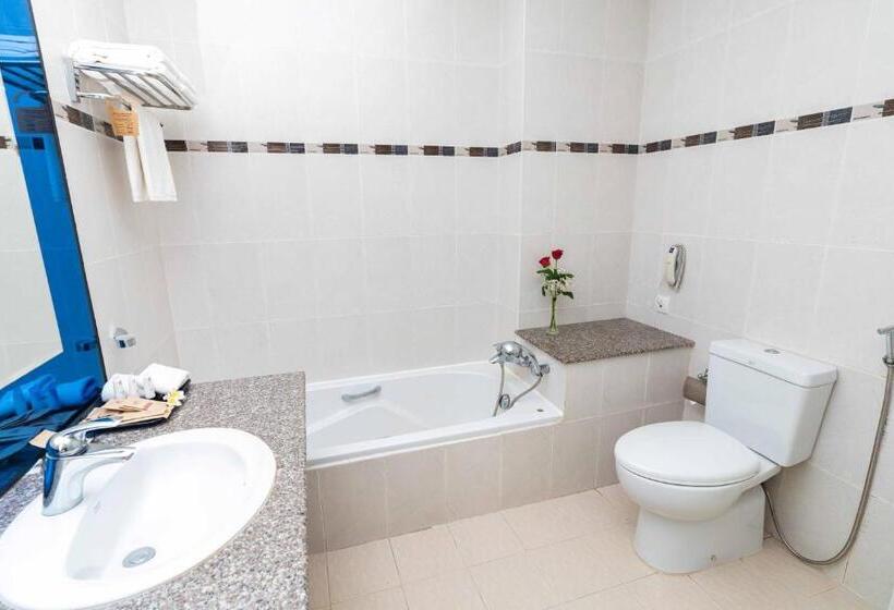 اتاق لوکس با چشم‌انداز دریا, Ttc Hotel Phan Thiet