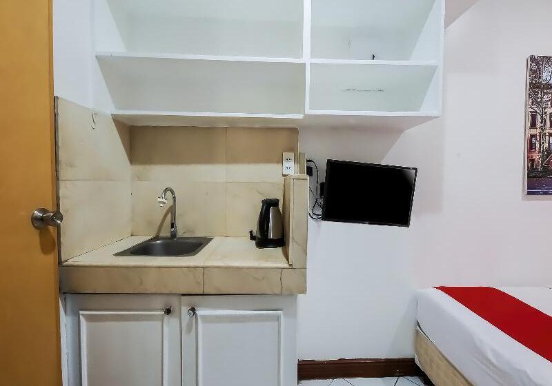 Номер Стандарт, City Stay Inns Makati Avenue