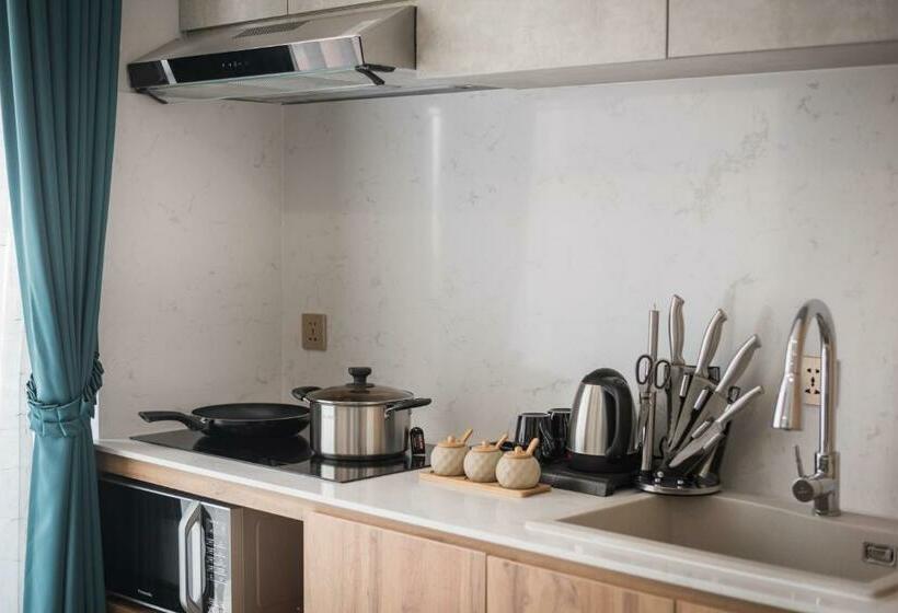 Студио Стандарт с Балконом, Amata Residence