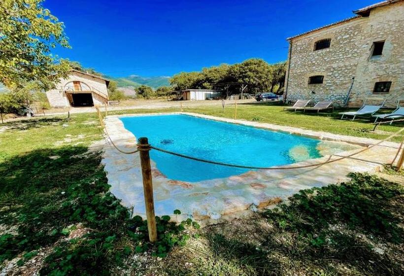 Дом 1 Спальня, Exclusive Pool Open All Year Spoleto Biofarm Slps 8 Village Shops, Bar1 Km