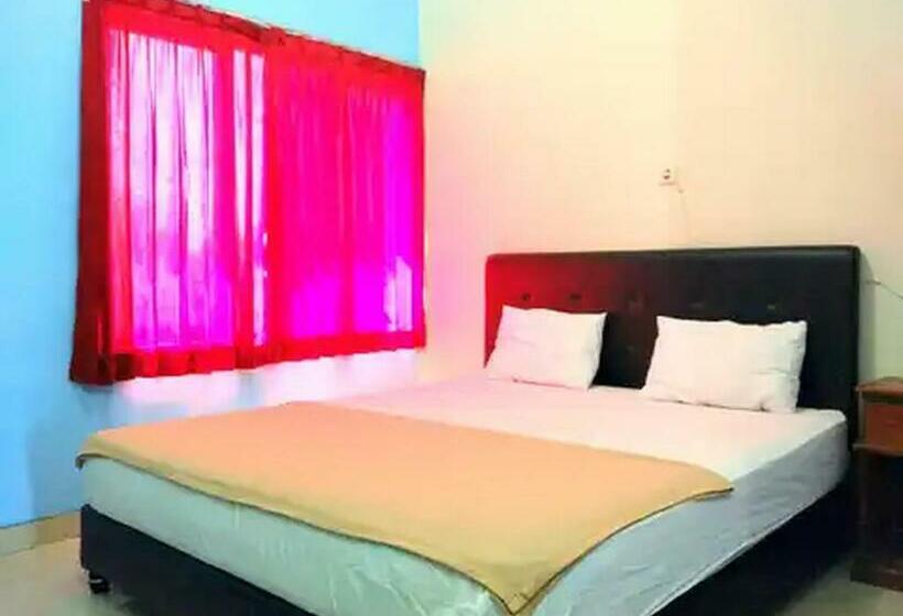 Номер Стандарт, Reddoorz At Hotel Nuansa Ngawi