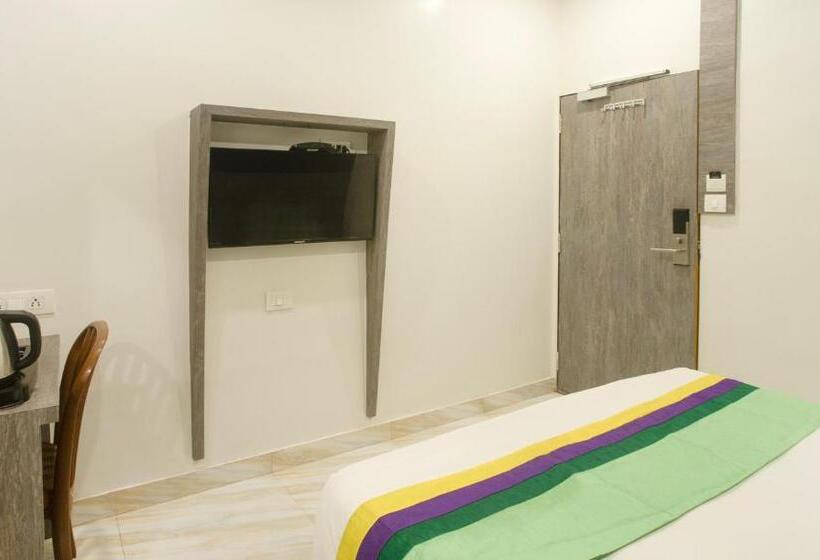 Номер Economy, Treebo Urban, 1 Km From Railway Station