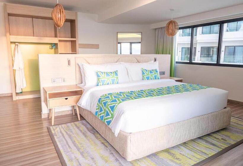 Люкс Премиум, Lime Resort Manila