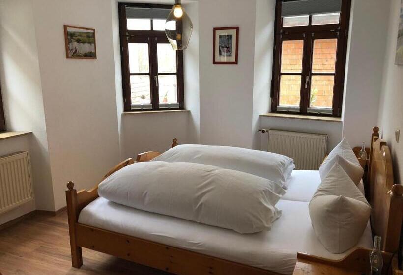 Номер Стандарт, Gasthof Zum Schiff