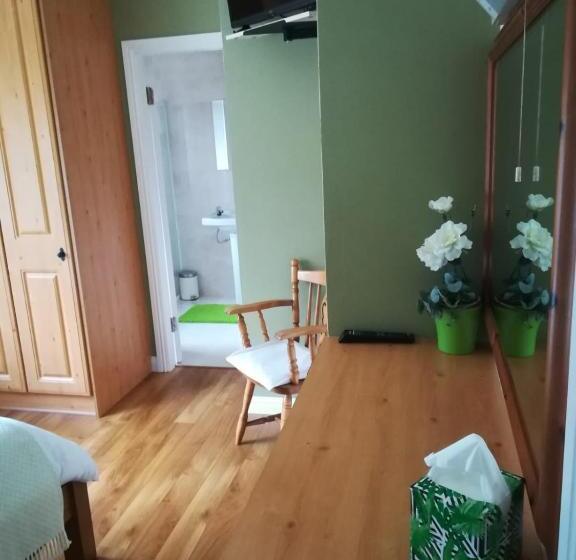 Номер Deluxe, Greystone House