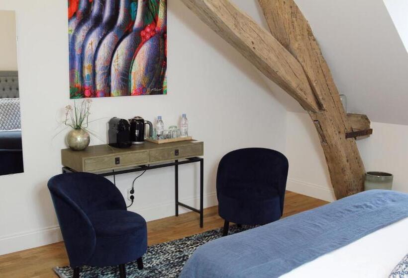 Номер Deluxe, Manoir De Villamont
