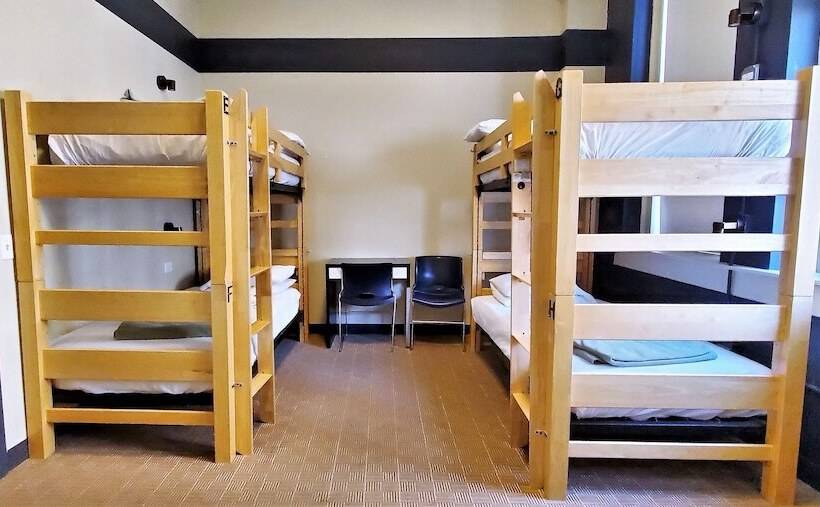 מיטה בחדר משותף, Hi Chicago Hostel
