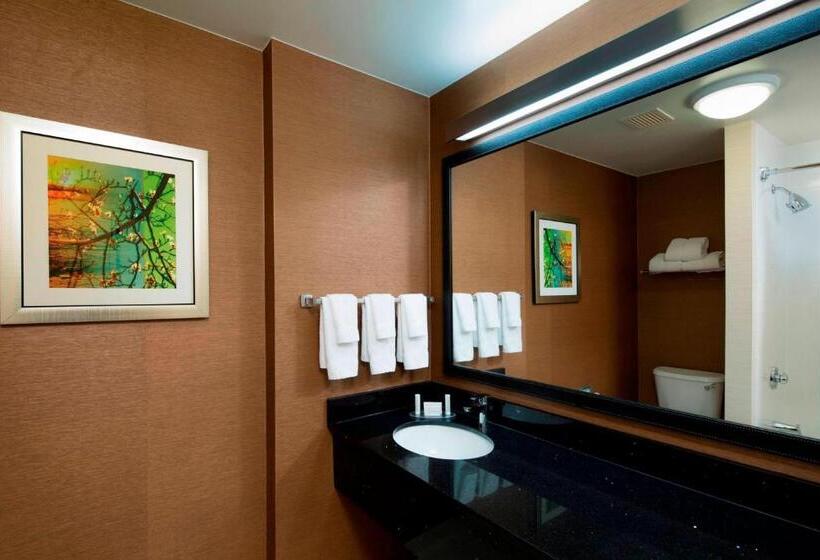 스탠다드 룸 더블 침대 2개, Fairfield Inn & Suites By Marriott Newark Liberty International Airport