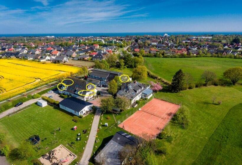 Апартаменты 1 Спальня, Hofhotel Krähenberg