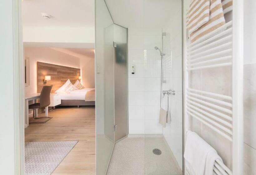 Полулюкс Вид на Сад, Hofhotel Krähenberg