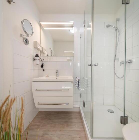 Апартаменты 1 Спальня, Hofhotel Krähenberg