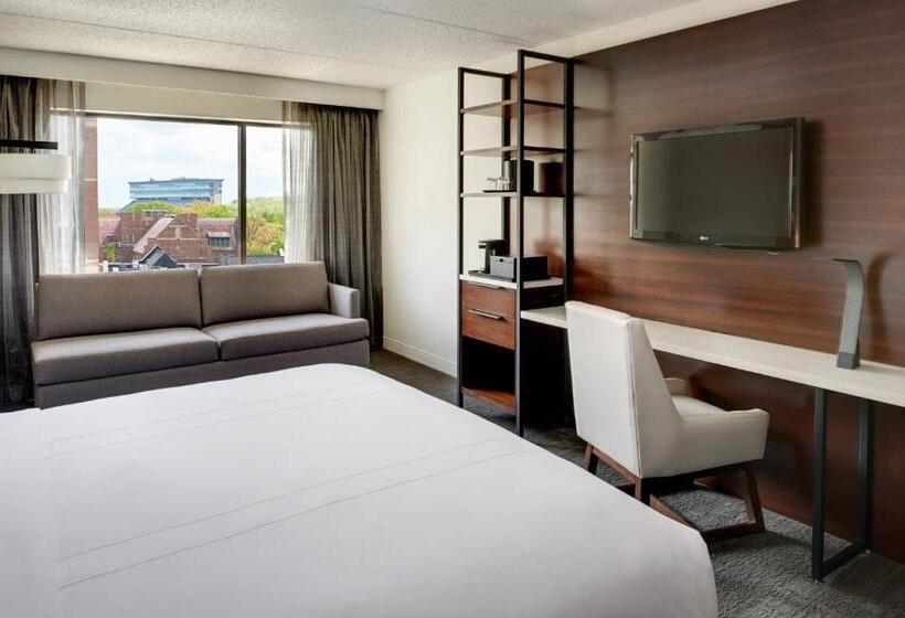 חדר סטנדרט עם מיטת קינג, Marriott East Lansing At University Place