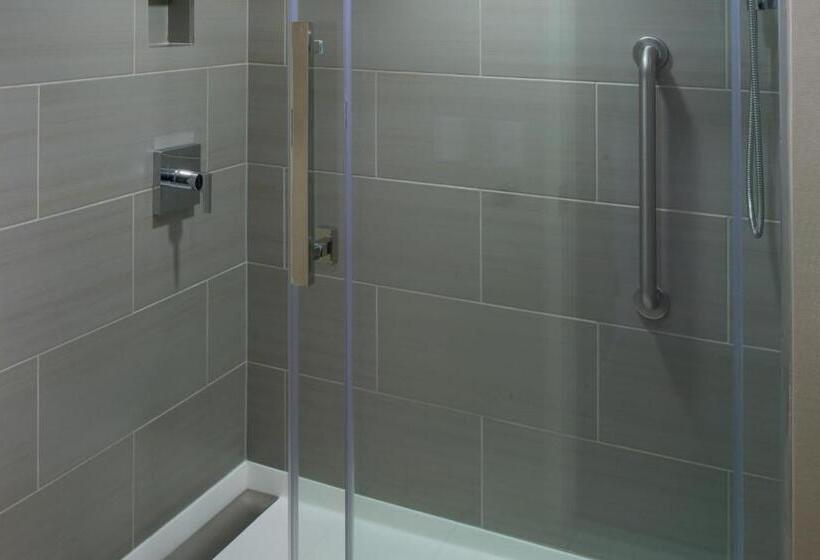 חדר סטנדרט עם מיטת קינג, Marriott East Lansing At University Place