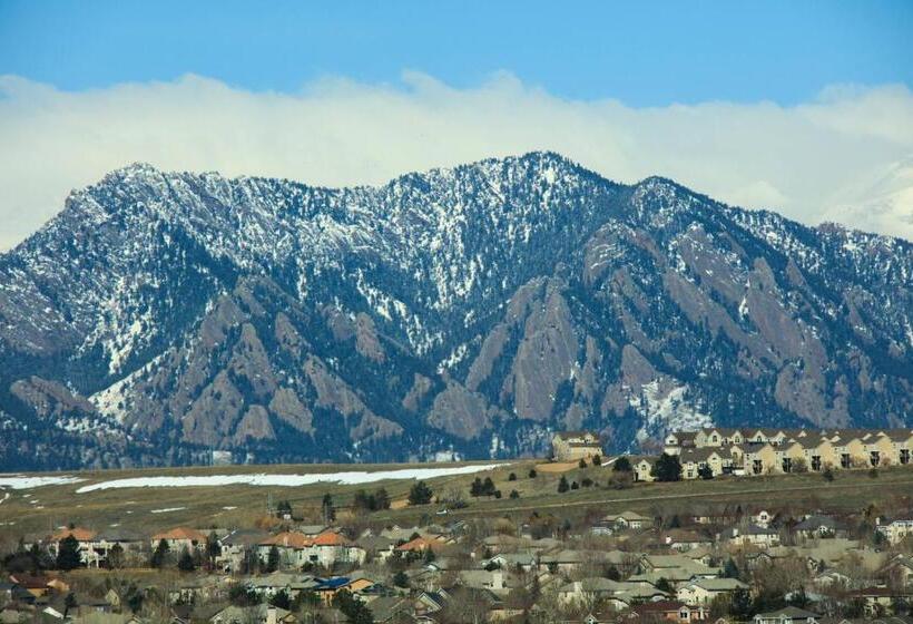 스탠다드 스튜디오 킹침대, Renaissance Boulder Flatiron