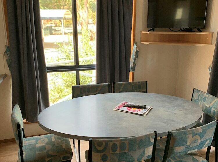 침실 2개 스위트, Capital Country Holiday Park