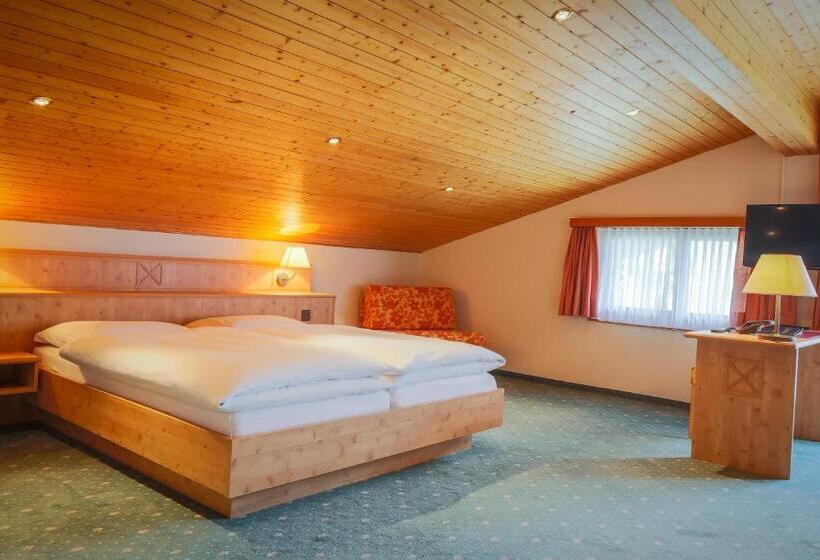 Полулюкс, Alpenhof