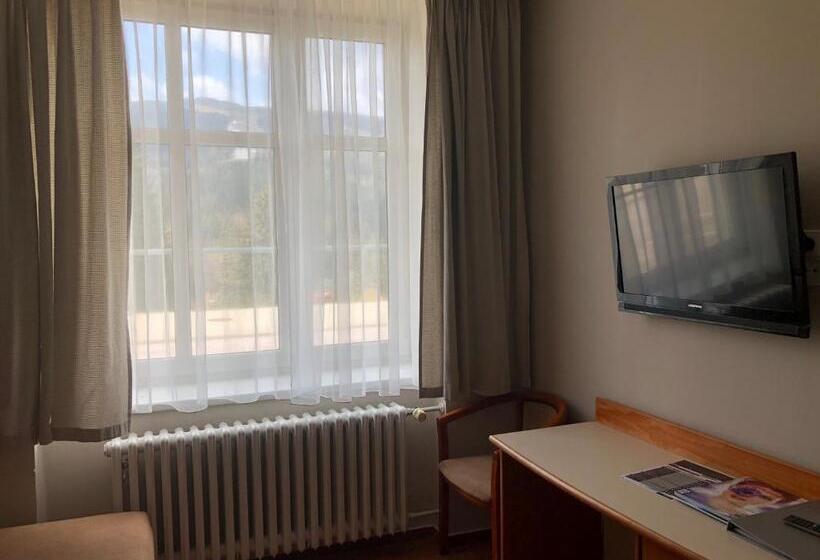 Economy Triple Room, Sněžka