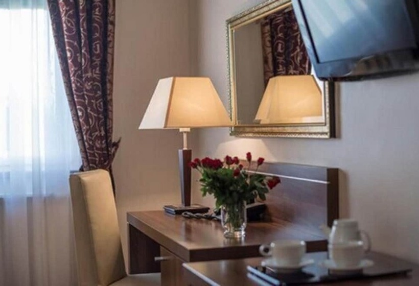 Номер Стандарт Трехместный, Jasek Premium Hotel Wrocław