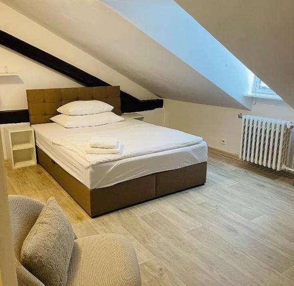 Quarto Economy Individual, Villa Basileia Riverside