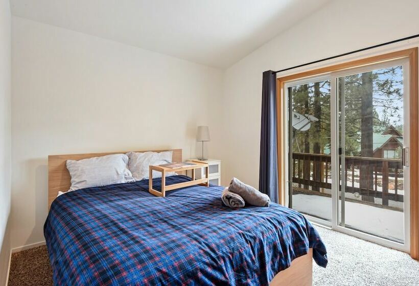 1 Szobás Ház, Truckee Pines Retreat Game Room & Forest Views