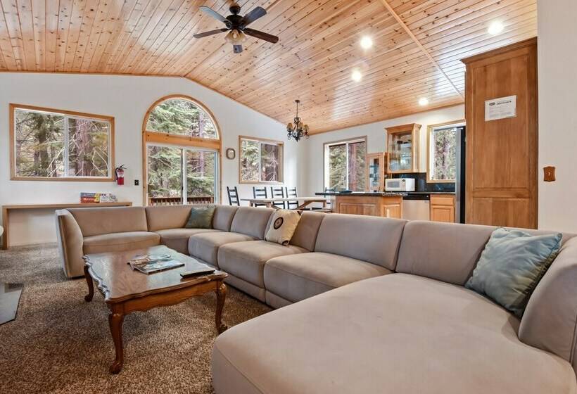 1 Szobás Ház, Truckee Pines Retreat Game Room & Forest Views
