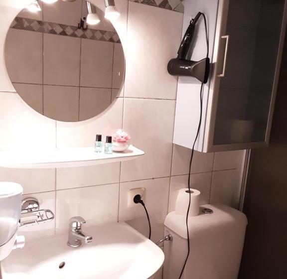 Апартаменты Deluxe 3 Спальни, Apartment House Seerose