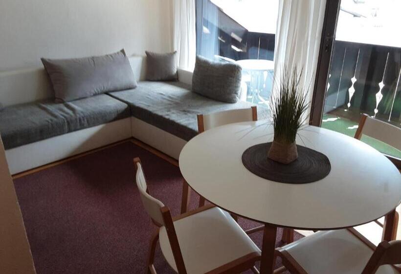 Апартаменты Deluxe 3 Спальни, Apartment House Seerose