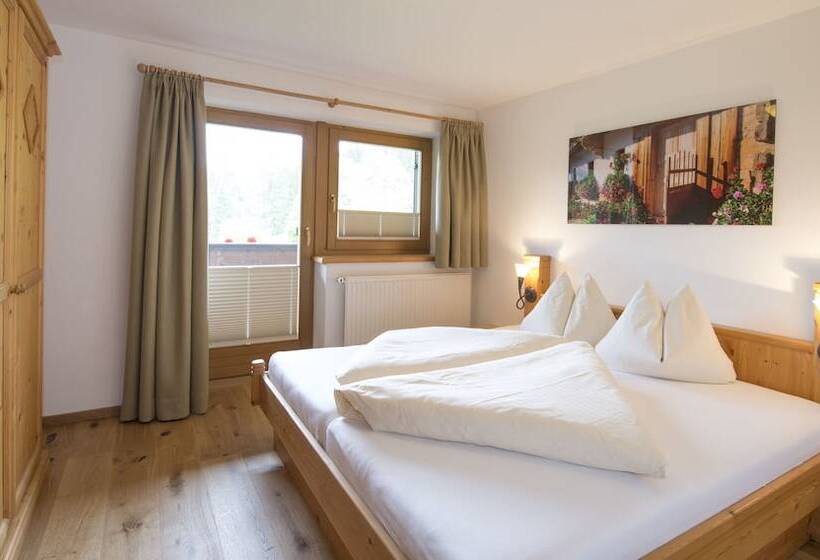 Апартаменты 2 Спальни с Балконом, Ferienappartements Landhof