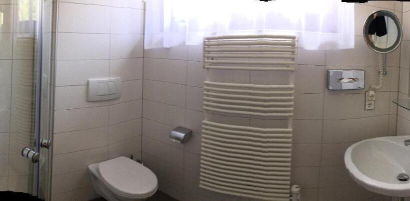 اتاق استاندارد با چشم‌انداز دریاچه, Seehaus Kärnten Inn Mit Direktem Seezugang Und E Ladestation