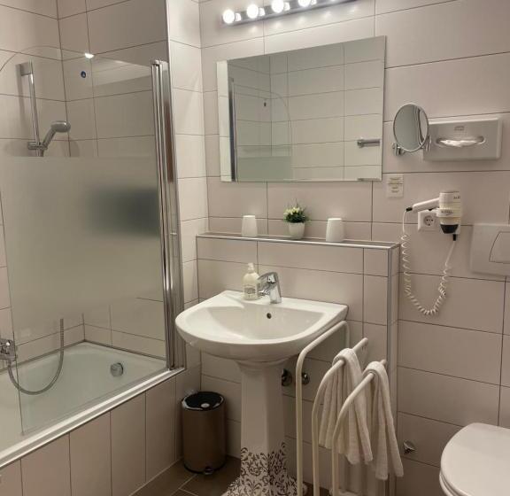 스탠다드 룸 호수 전망, Seehaus Kärnten Inn Mit Direktem Seezugang Und E Ladestation