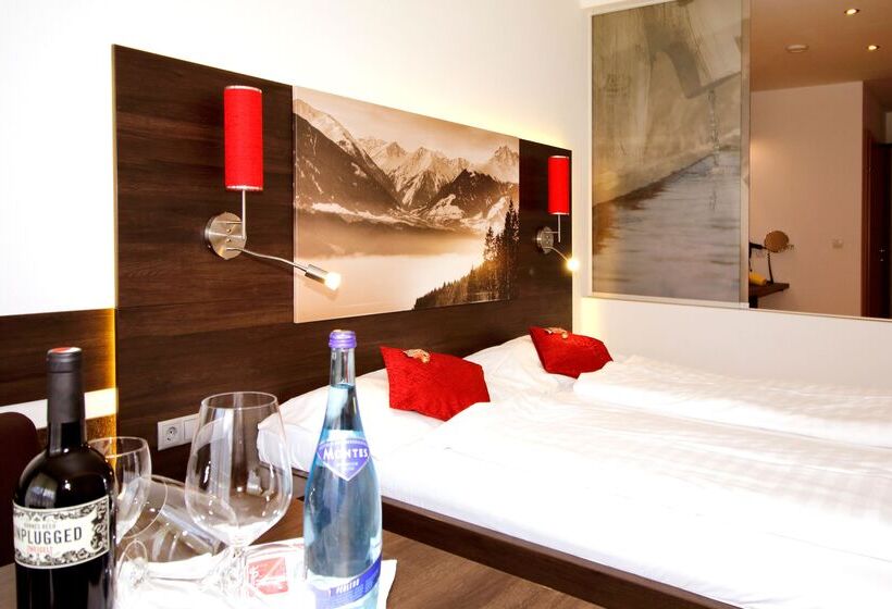 Полулюкс Одноместный с Террасой, Zum Senner Suites Zillertal