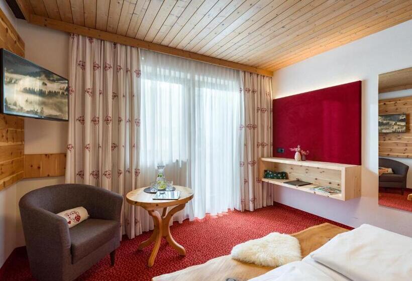 Номер Стандарт с Балконом, Landhaus Zillertal