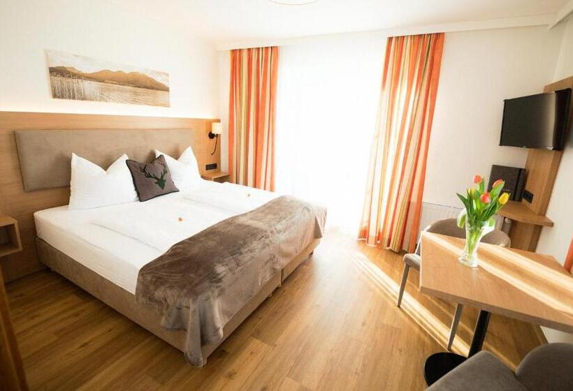 Classic room with balcony, Frühstückspension Huber
