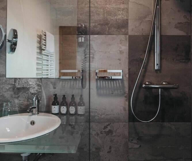 اتاق استاندارد یک نفره, Sonnhof Alpendorf   An Adults Only Place