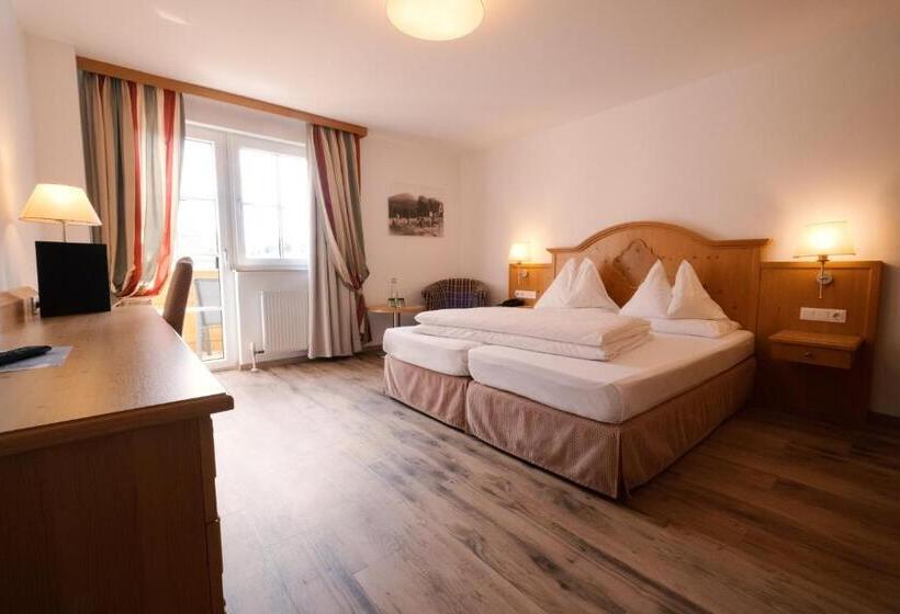 Номер Стандарт с Балконом, Landhotel Schützenhof