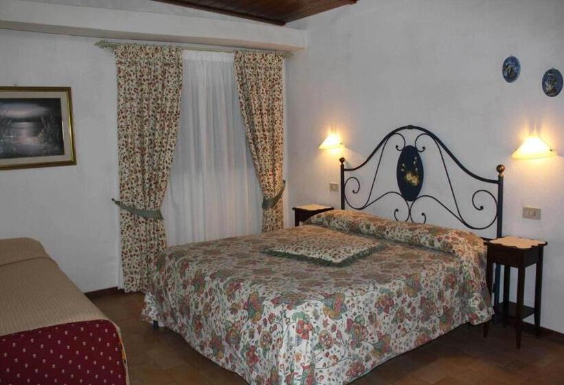 اتاق استاندارد سه نفره, Agriturismo La Selva