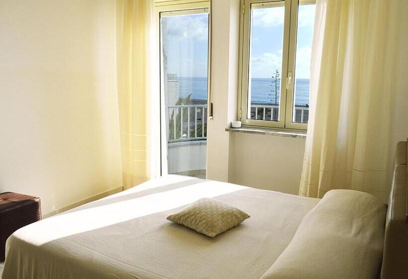 Quarto Superior Vista Mar, Garden