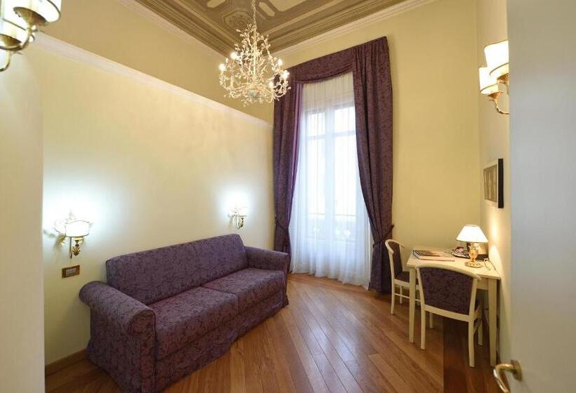 Люкс, Relais La Corte Di Cloris