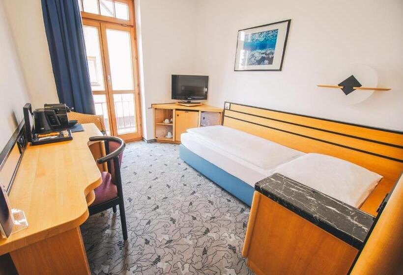 Quarto Estandar Individual, Villa Waldperlach By Blattl