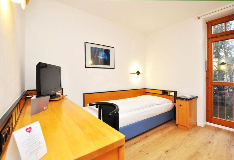 Quarto Estandar, Villa Waldperlach By Blattl