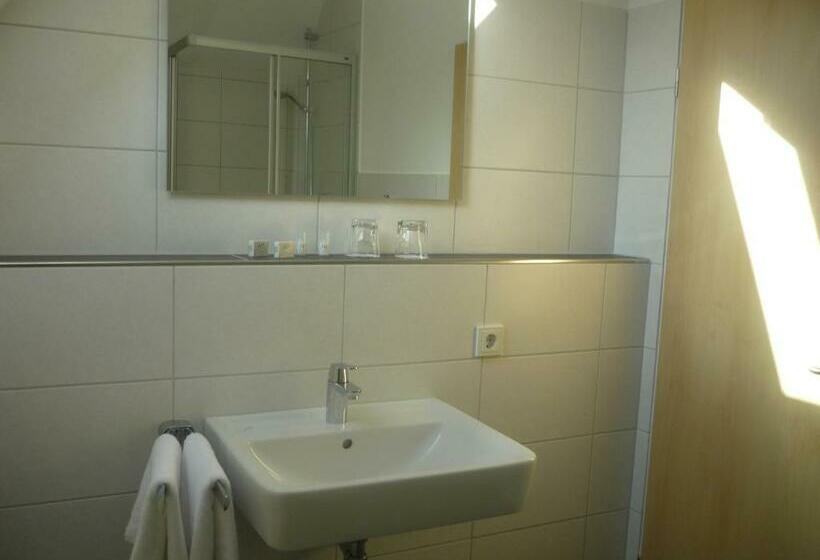 Номер Стандарт, Stadthotel Bocholt